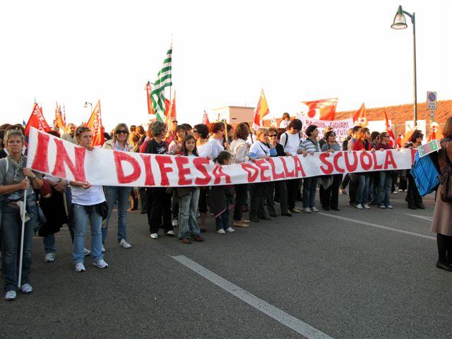 008 Scuola Statale Pubblica.jpg